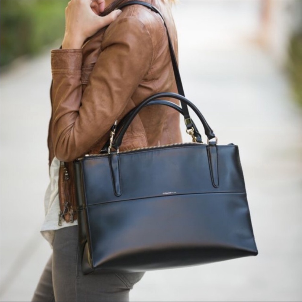 NWOT Coach Borough pebble leather bag